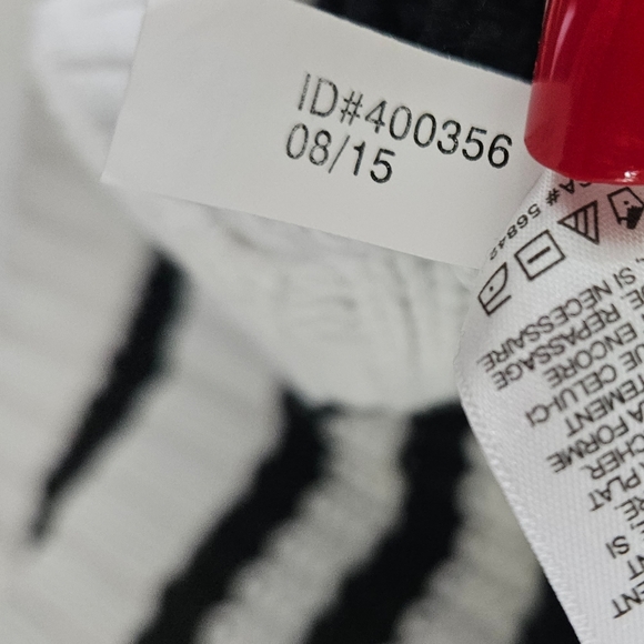 Express Black & White Striped Long Sleeve Crop Sweater Sz Small - Picture 5 of 6